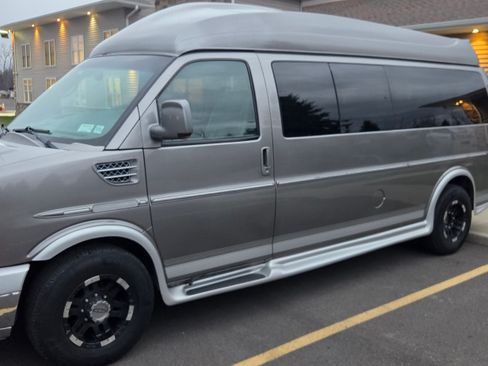 Used 2007 GMC Savana 3500 Extended Passenger w/ LT Preferred Equipment Group image 9