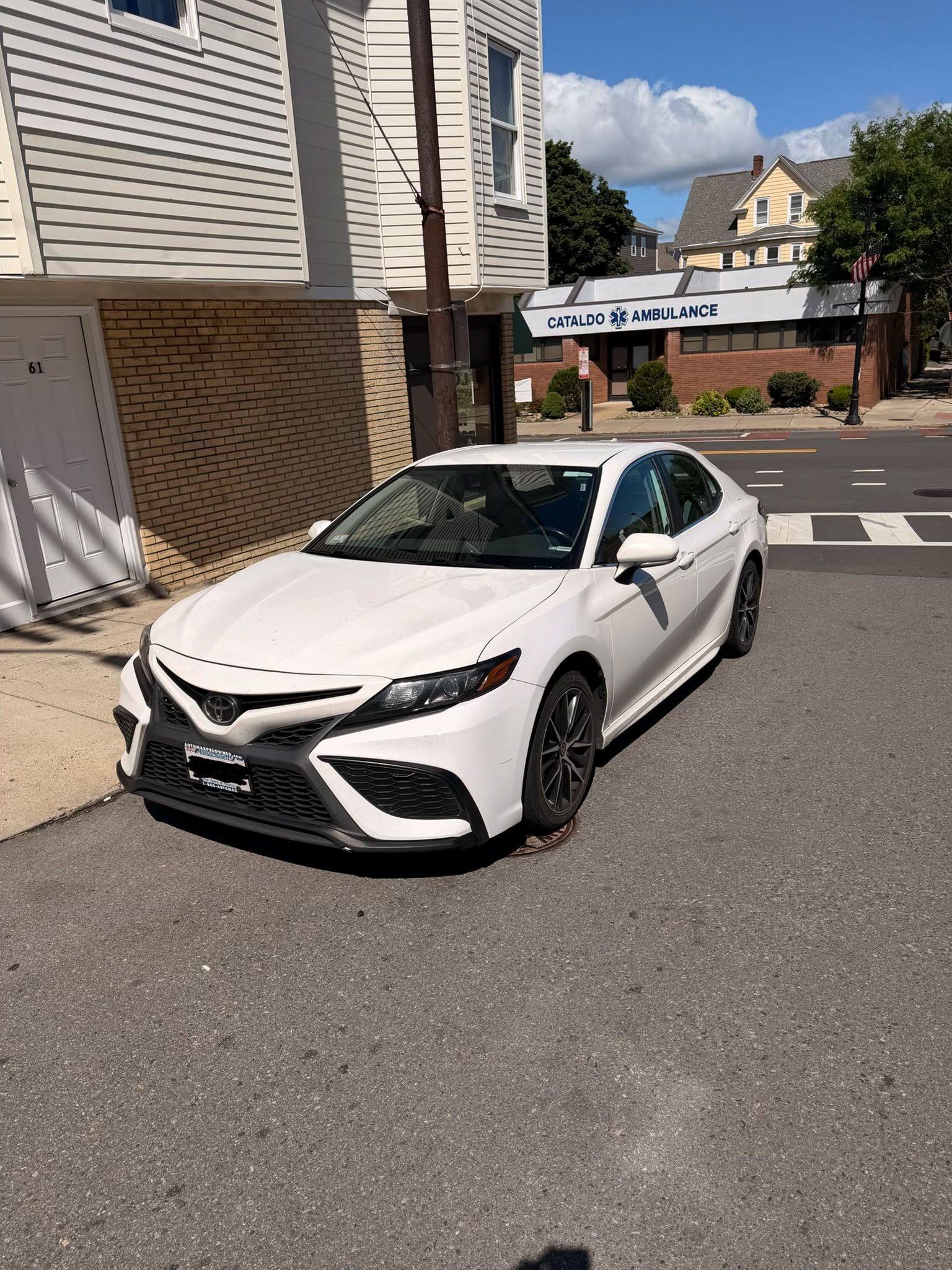 Used 2022 Toyota Camry SE FWD image 5