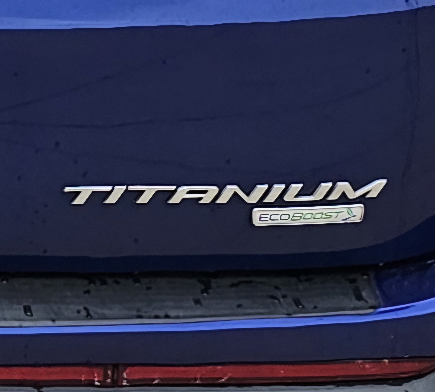 Used 2015 Ford Edge Titanium w/ Equipment Group 302A FWD image 13