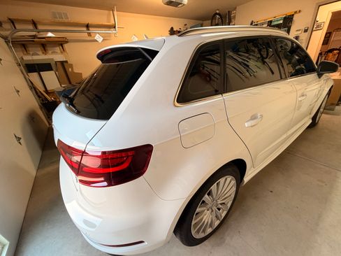 Used 2016 Audi A3 e-tron Premium Plus w/ Premium Plus Package image 2
