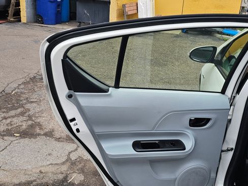 Used 2014 Toyota Prius C One image 16