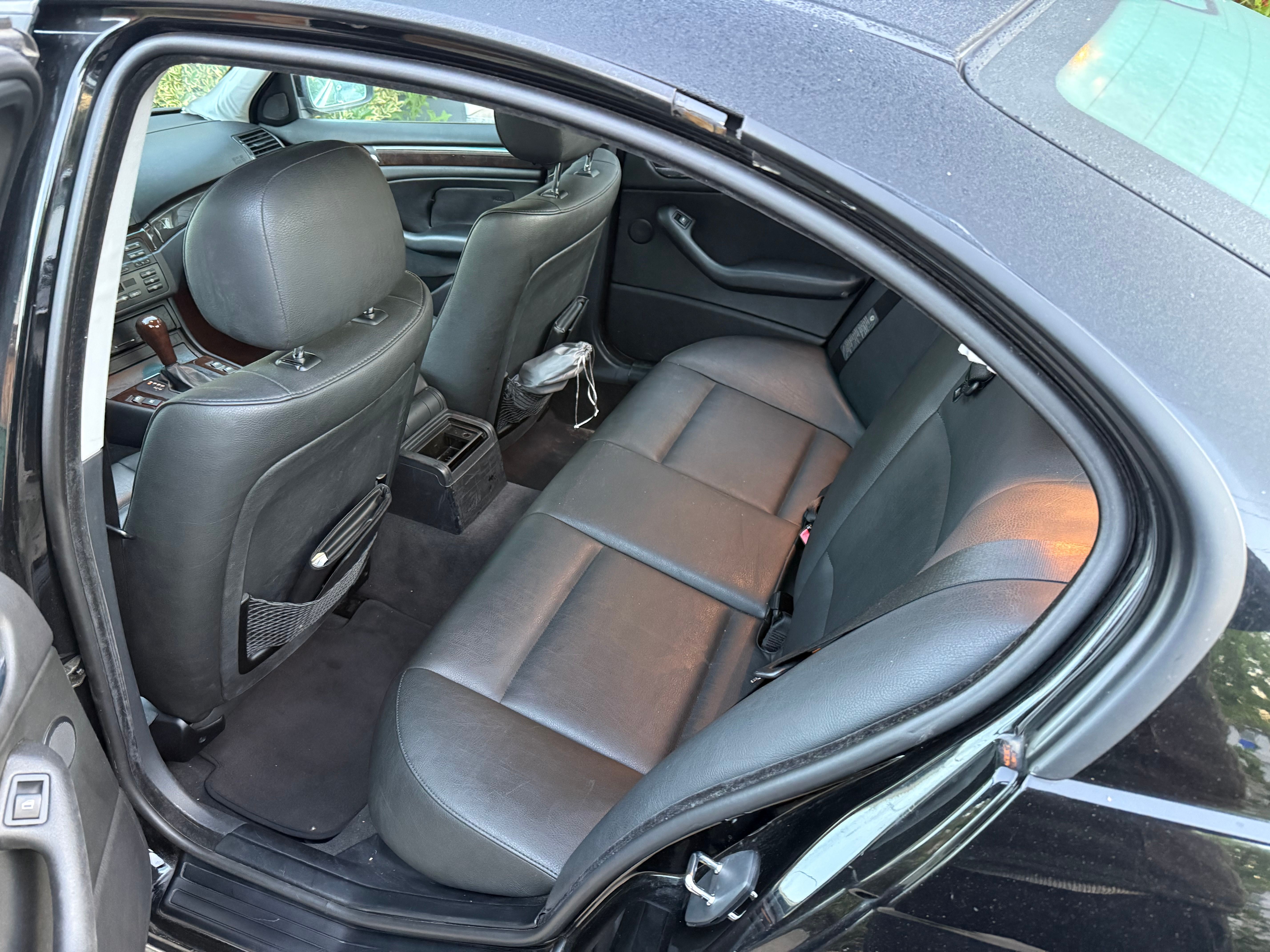 Used 2003 BMW 325i Sedan RWD image 5
