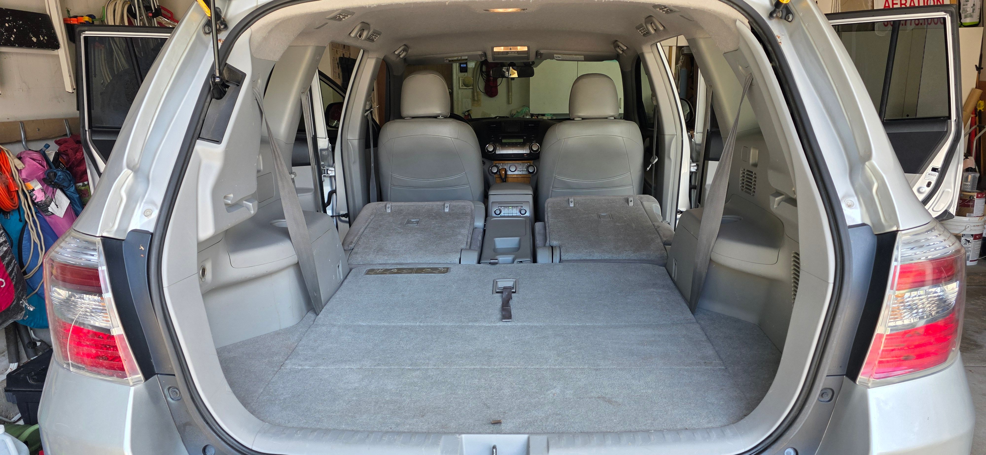 Used 2010 Toyota Highlander 4WD Hybrid w/ Extra Value Pkg 2 image 17