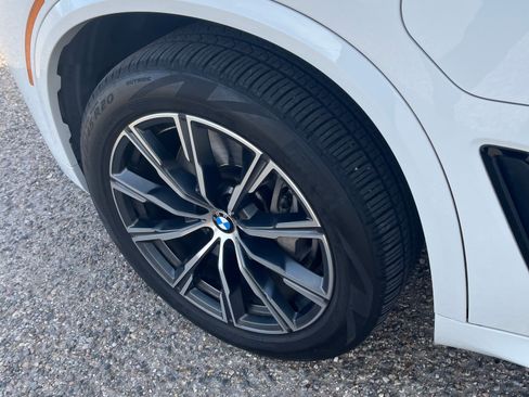 Used 2021 BMW X5 xDrive45e w/ M Sport Package image 16