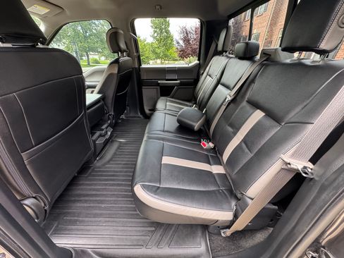 Used 2015 Ford F150 XLT w/ Equipment Group 302A Luxury AWD/4WD image 19