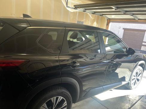 Used 2023 Nissan Rogue SV image 5