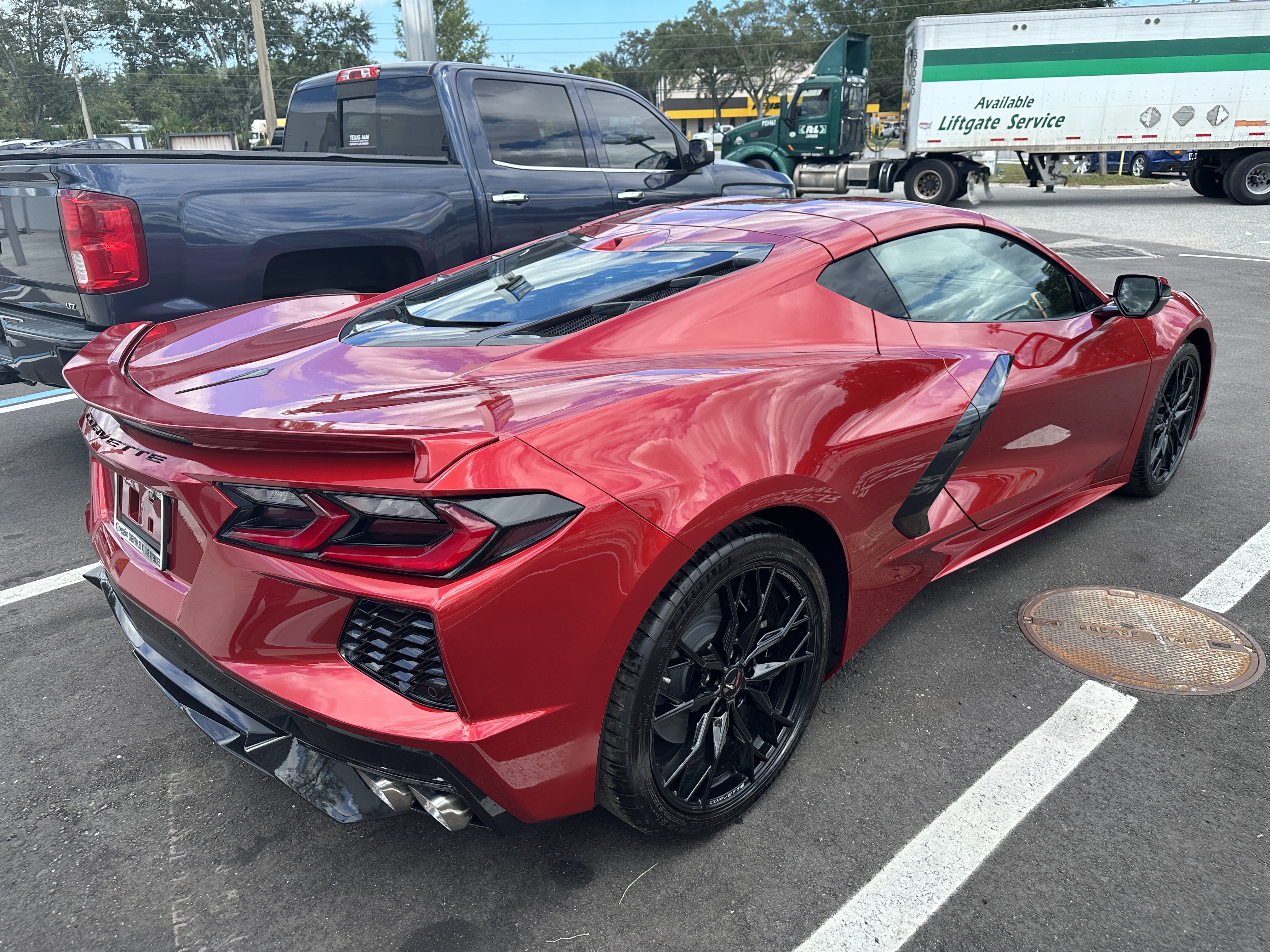Used 2023 Chevrolet Corvette Stingray Preferred Cpe w/ Battery Protection Package RWD image 5