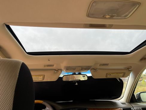 Used 2005 Lexus ES 330 FWD image 9