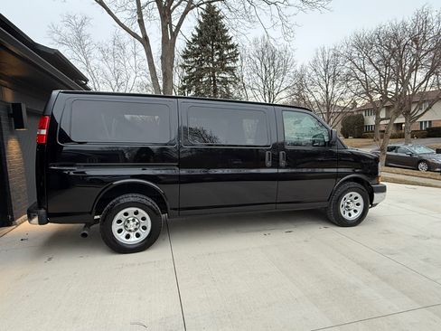 Used 2014 Chevrolet Express 1500 image 23