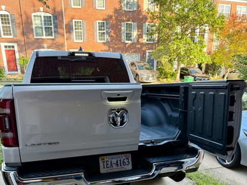 Used 2023 RAM 1500 Limited image 12