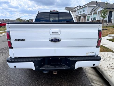 Used 2014 Ford F150 FX4 w/ Equipment Group 402A Luxury AWD/4WD image 4