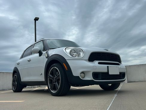 Used 2014 MINI Cooper Countryman S AWD/4WD image 2