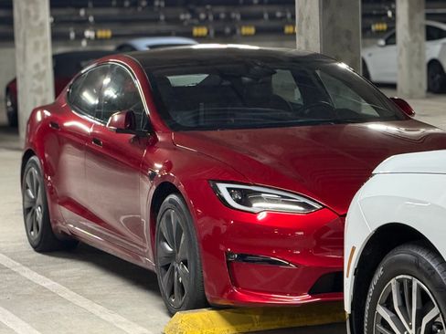 Used 2023 Tesla Model S Standard Range AWD/4WD image 2