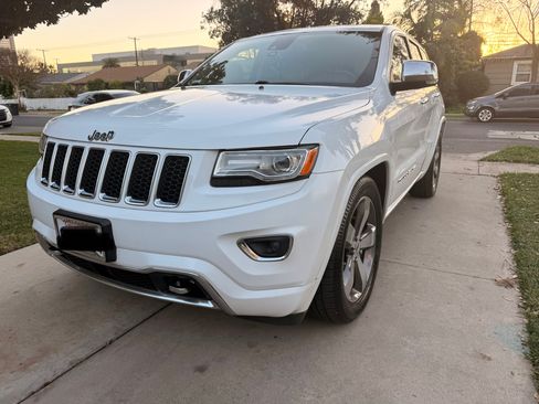 Used 2014 Jeep Grand Cherokee Overland w/ Advanced Technology Group image 1