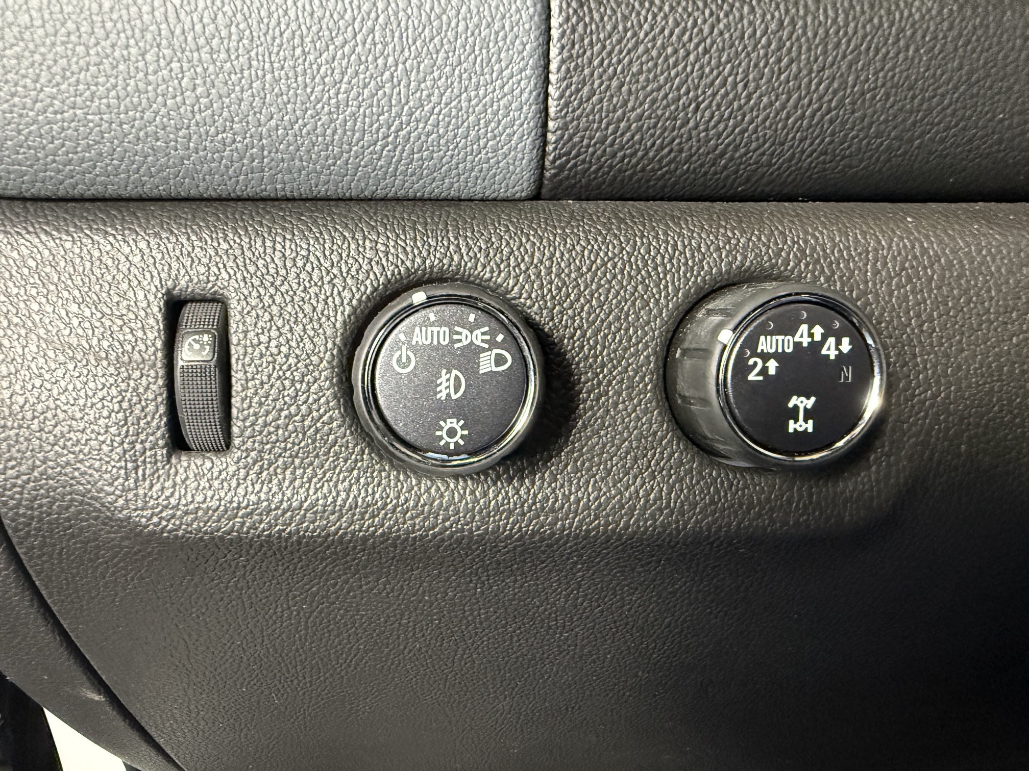 Used 2020 Chevrolet Colorado Z71 AWD/4WD image 21