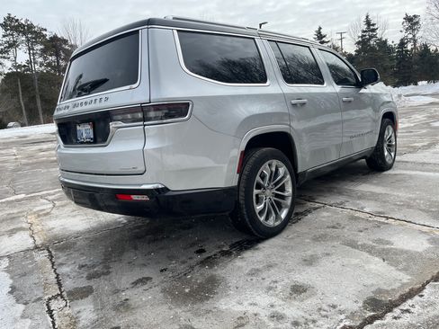 Used 2023 Jeep Grand Wagoneer Series II image 19