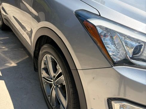 Used 2015 Hyundai Santa Fe Limited w/ Option Group 04 FWD image 9