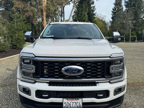 Used 2024 Ford F450 Limited w/ FX4 Off-Road Package image 2