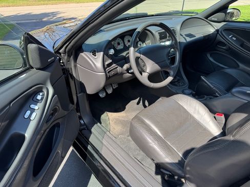 Used 1999 Ford Mustang Cobra image 11