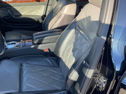 Used 2012 Bentley Flying Spur Flying Spur image 12