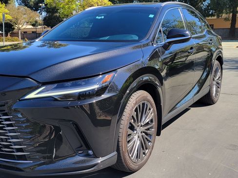 Used 2024 Lexus RX 350 350h Luxury Sport Utility 4D w/ Convenience Package image 4