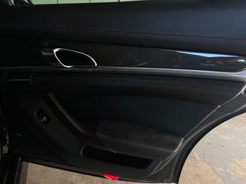 Used 2015 Porsche Panamera GTS image 14