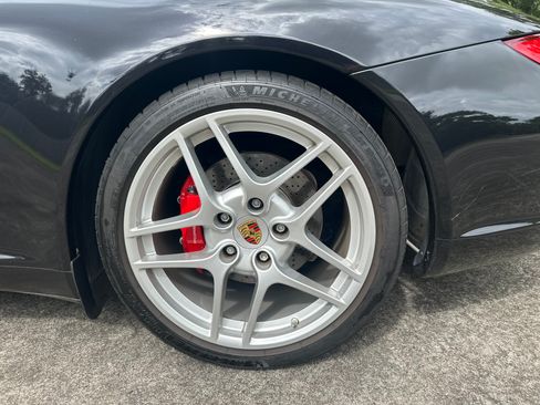 Used 2010 Porsche 911 Carrera S RWD image 16