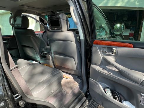 Used 2008 Lexus LX 570 4WD image 11