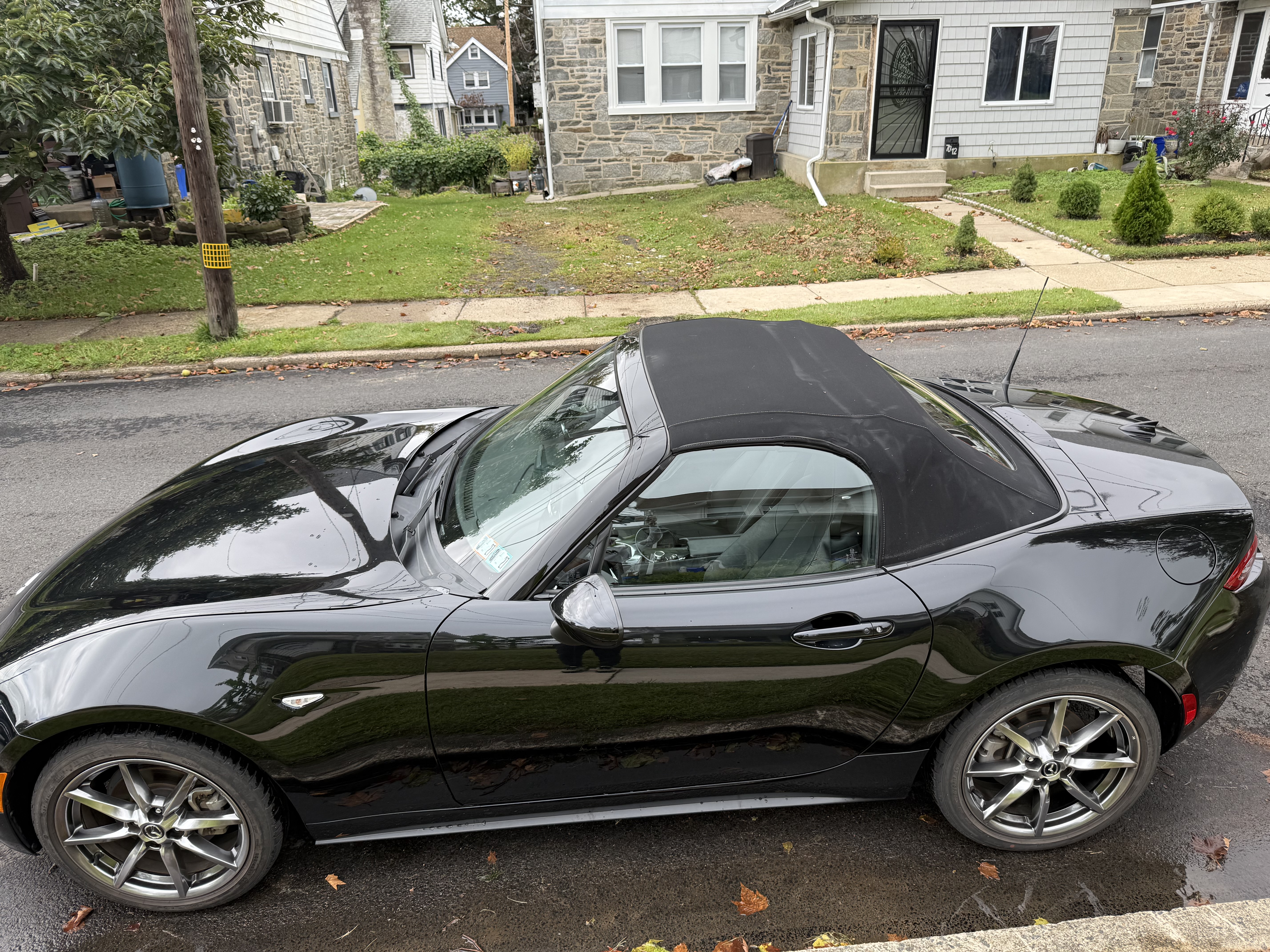 Used 2022 MAZDA MX-5 Miata Grand Touring w/ Weather Package RWD image 9