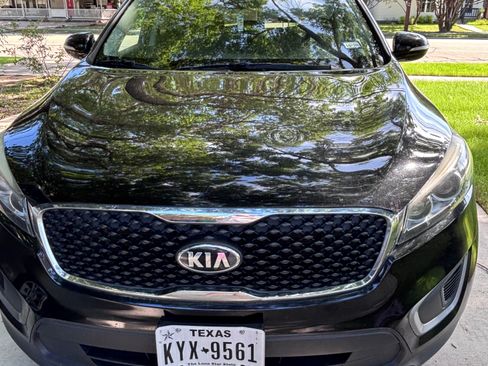 Used 2016 Kia Sorento AWD image 12