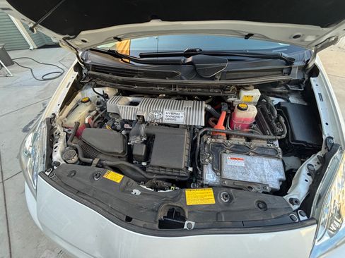Used 2011 Toyota Prius Four w/ Solar Roof Pkg FWD image 18
