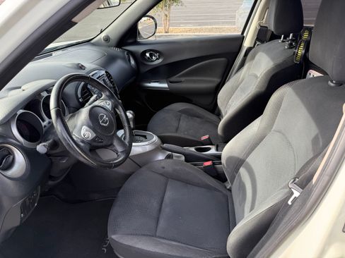 Used 2011 Nissan Juke SV image 8