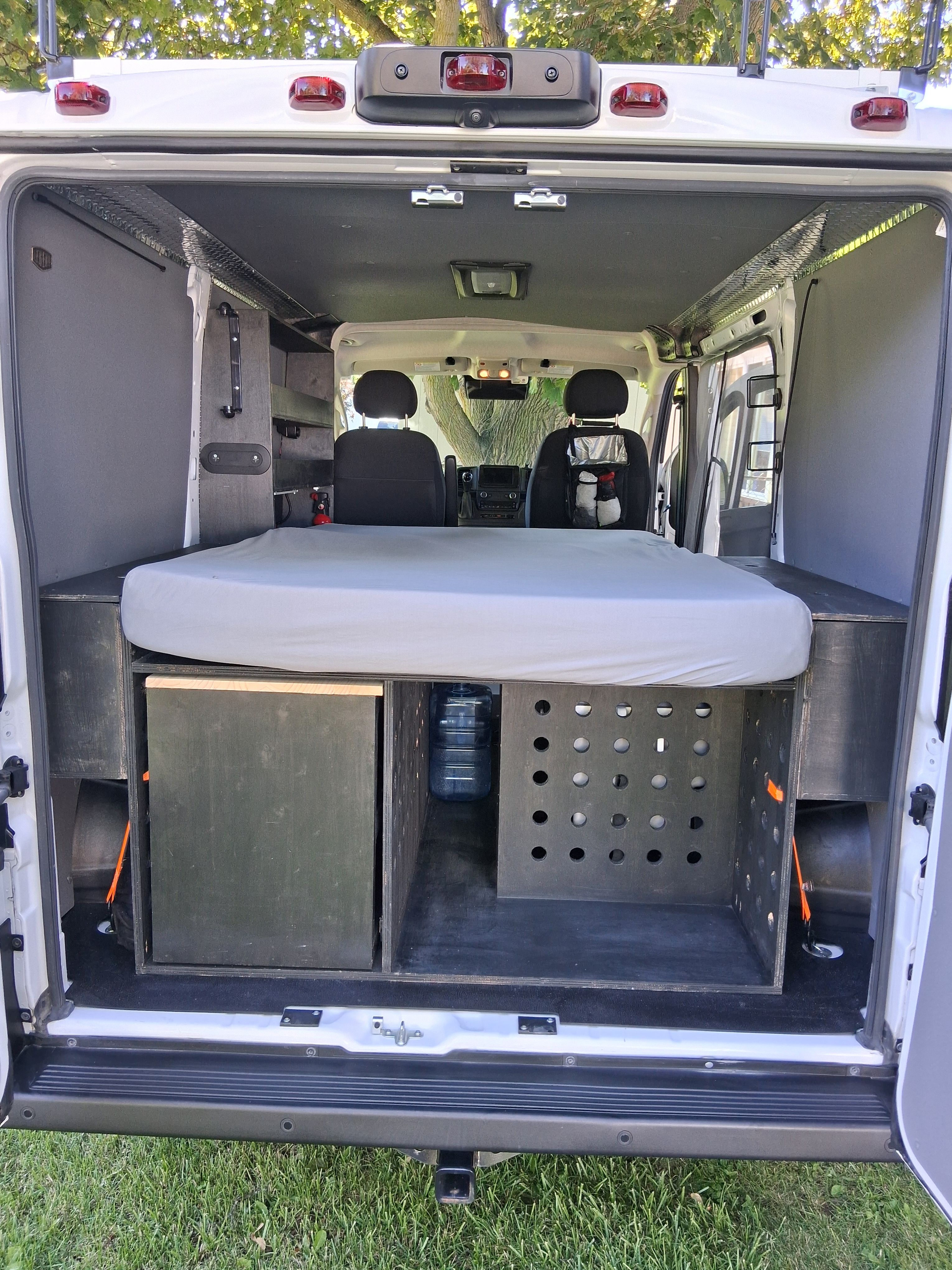 Used 2024 RAM ProMaster 1500 w/ Convenience Group FWD image 8