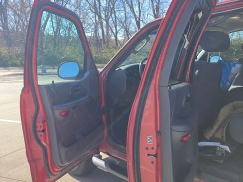 Used 2003 Ford F150 XLT image 15