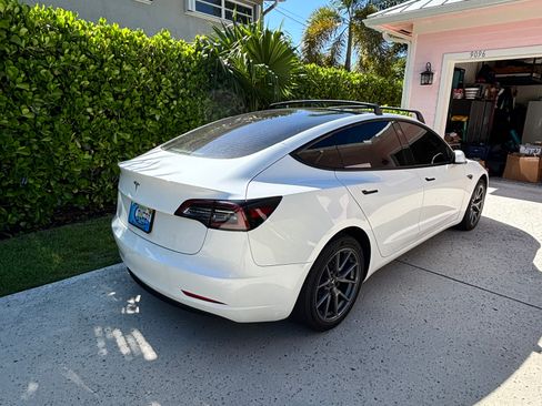 Used 2023 Tesla Model 3 Standard Range image 11