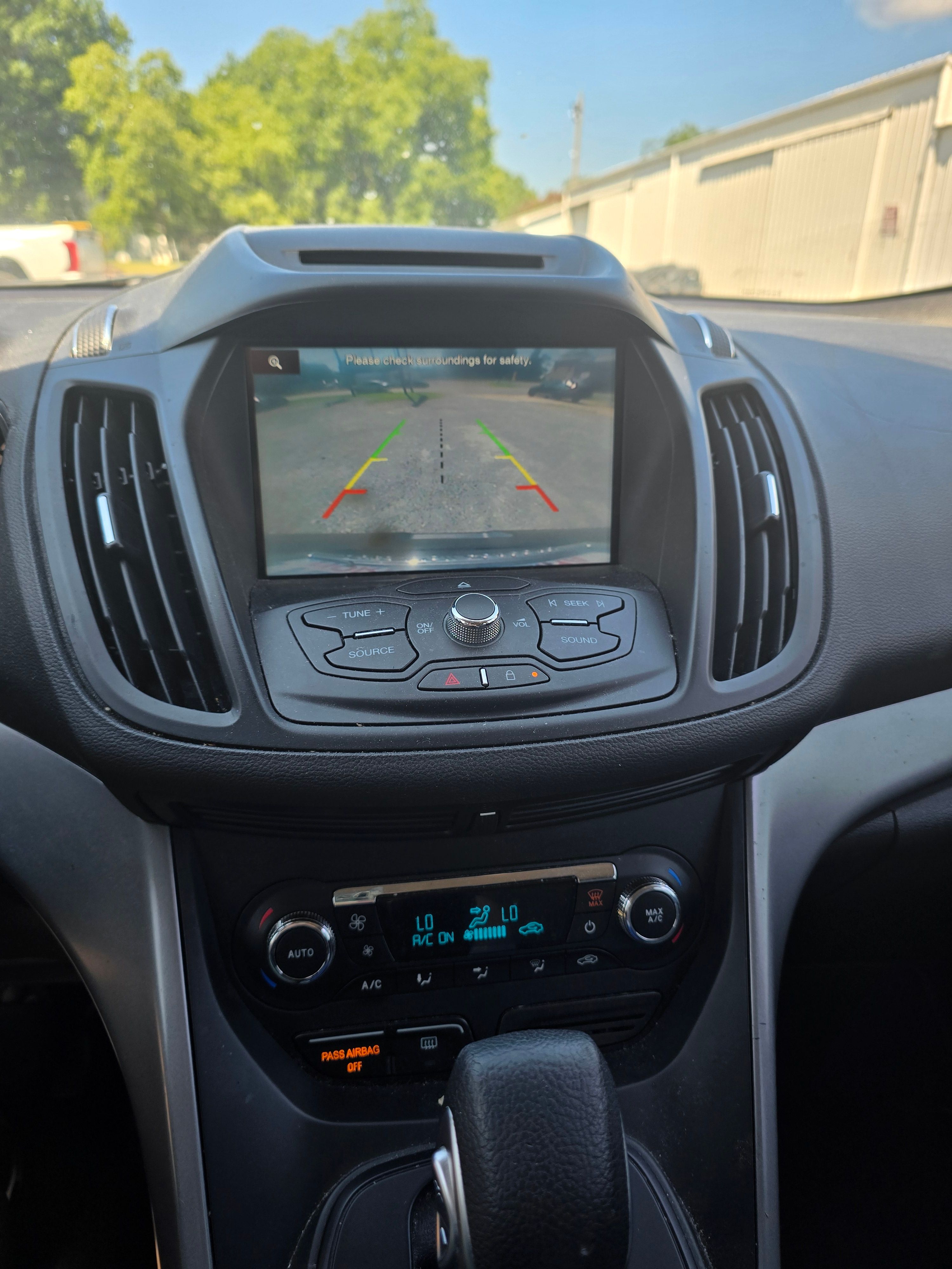Used 2015 Ford Escape SE w/ Equipment Group 201A FWD image 5
