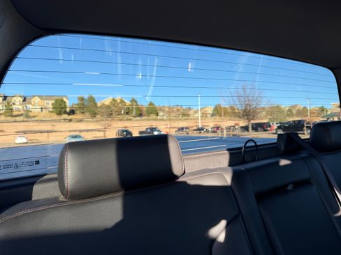 Used 2015 GMC Sierra 2500 SLT w/ Duramax Plus Package image 18