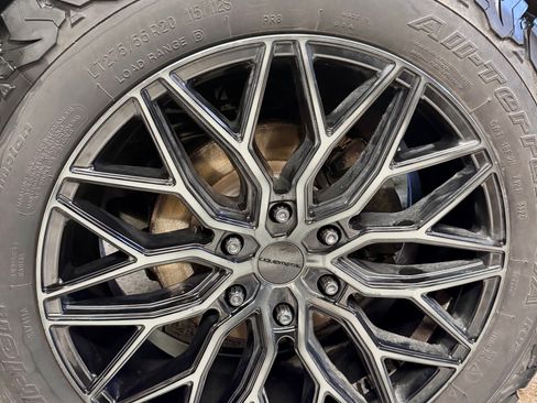 Used 2018 Chevrolet Silverado 1500 LTZ w/ Sport Package image 9