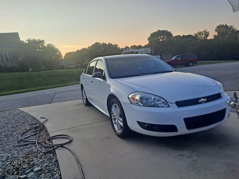 Used 2014 Chevrolet Impala LTZ image 12