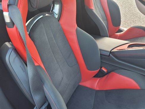 Used 2024 Chevrolet Corvette Stingray Preferred Cpe image 15