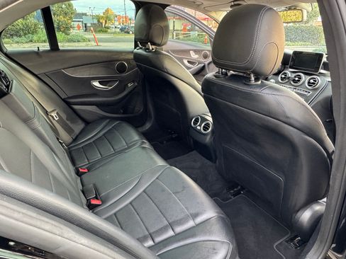 Used 2017 Mercedes-Benz C 300 Sedan image 9