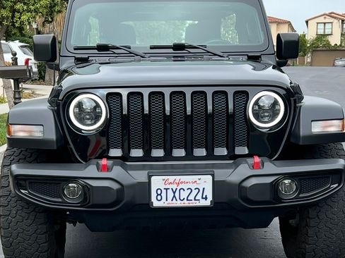 Used 2019 Jeep Wrangler Unlimited Sport S AWD/4WD image 9
