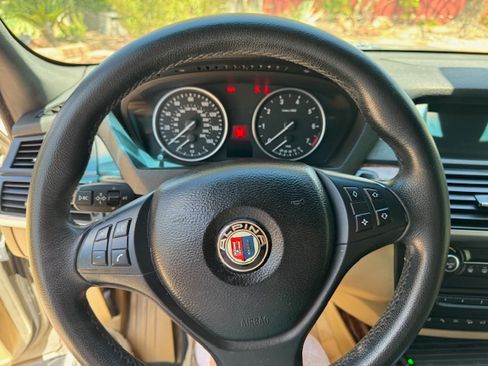 Used 2007 BMW X5 4.8i image 10