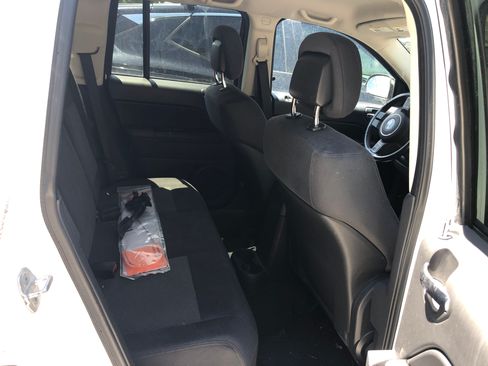 Used 2012 Jeep Compass Latitude w/ Premium Sound Group image 8