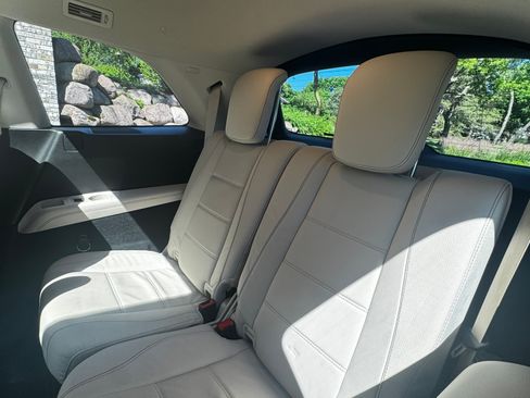 Used 2021 Mercedes-Benz GLS 580 4MATIC image 14