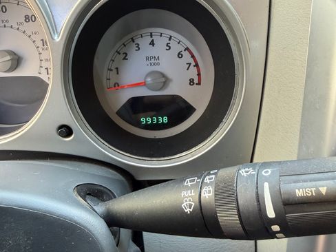 Used 2007 Chrysler PT Cruiser w/ Sun/Sound Group image 9