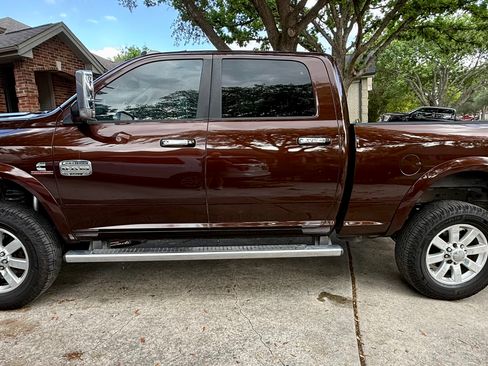 Used 2014 RAM 2500 Longhorn image 2