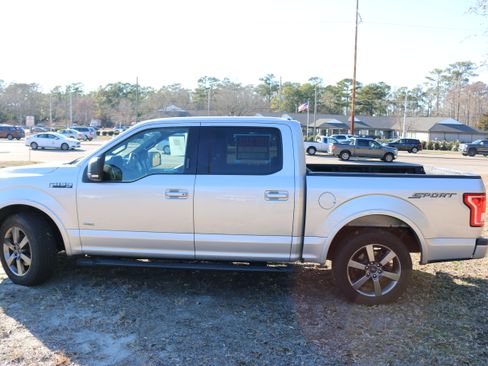 Used 2016 Ford F150 XLT w/ Equipment Group 302A Luxury image 8