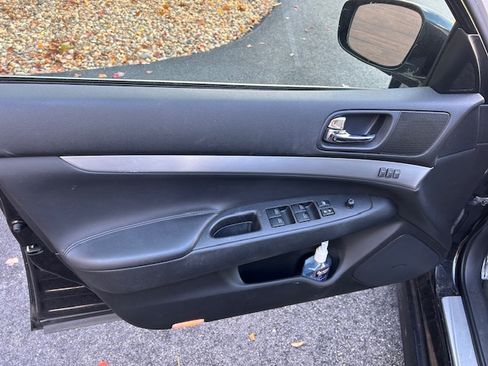 Used 2013 INFINITI G37 x Sedan w/ Premium Pkg image 12