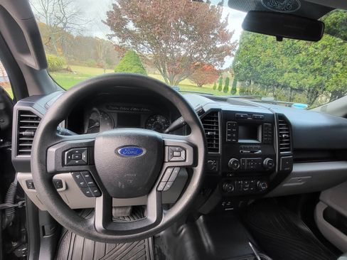 Used 2015 Ford F150 XL w/ Equipment Group 101A Mid image 9